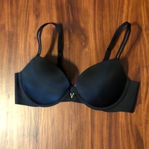 VS Sexy Illusions Push Up Bra 💜